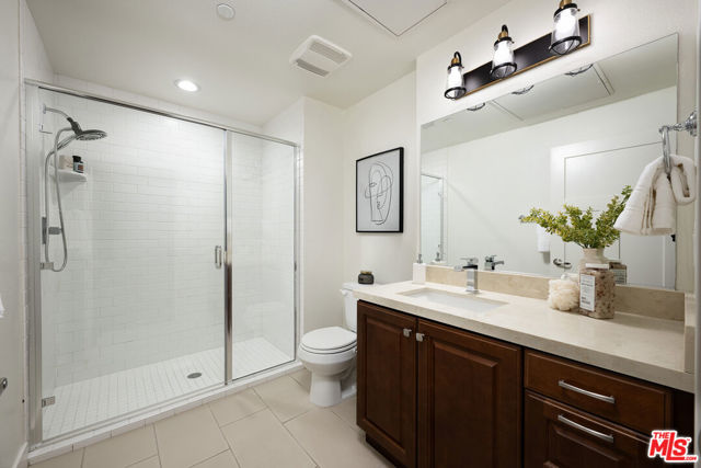 627 Deep Valley Drive, Rolling Hills Estates CA: https://media.crmls.org/mediaz/219d1a2b-7cd8-4bdb-9ffb-6eea257f5273.jpg