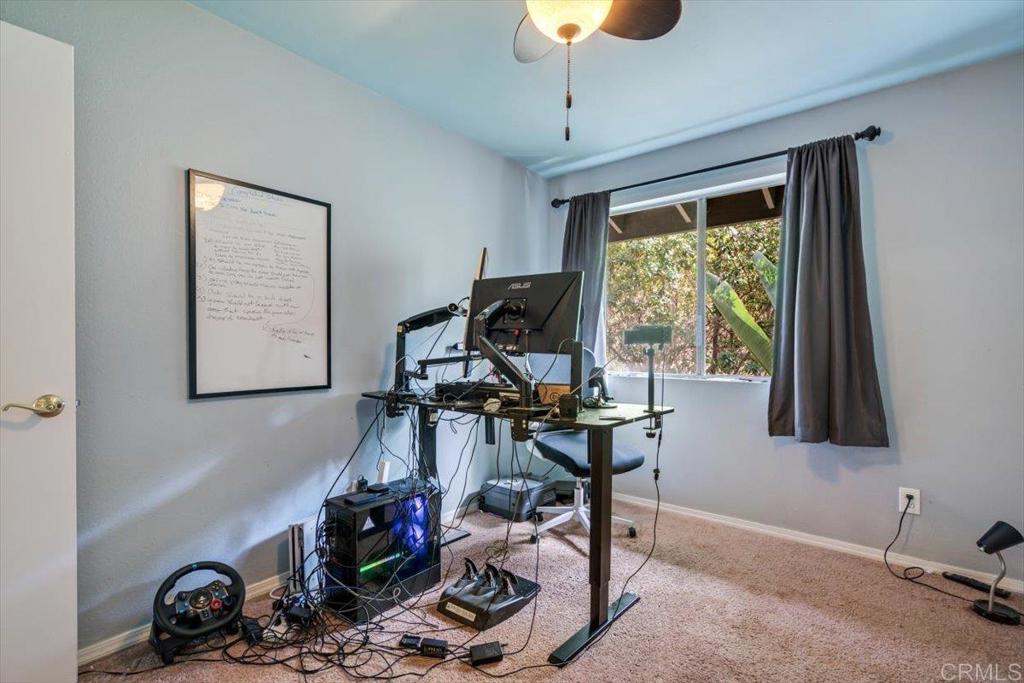 https://media.crmls.org/mediaz/219d53b2-b0d8-4f87-b564-d275e5e25fe1.jpg?preset=X-Large