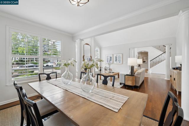 460 Silver Hollow Drive, Walnut Creek CA: https://media.crmls.org/mediaz/219d8d06-0769-4aa3-9cb4-05b8475860df.jpg