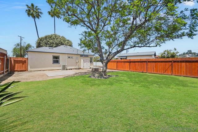 8787 Washington Avenue, La Mesa CA: https://media.crmls.org/mediaz/219d9efc-8f72-4c91-bb58-7650b0851f31.jpg