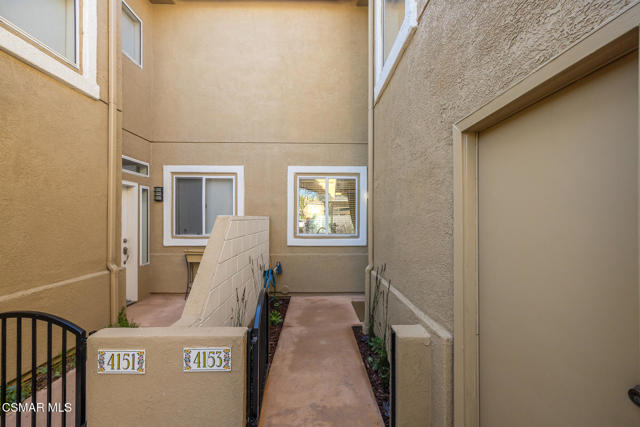 4153 Brookcrest Court, Moorpark CA: https://media.crmls.org/mediaz/219e73ed-1c82-4772-8c95-8674054af9a5.jpg