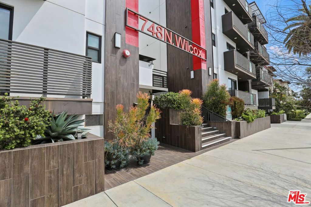 748 Wilcox Avenue #306