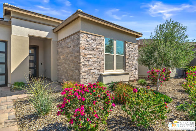 50660 Havasu Falls Drive, Indio CA: https://media.crmls.org/mediaz/219ea8d5-12ce-4253-9f62-c86b6ef34921.jpg