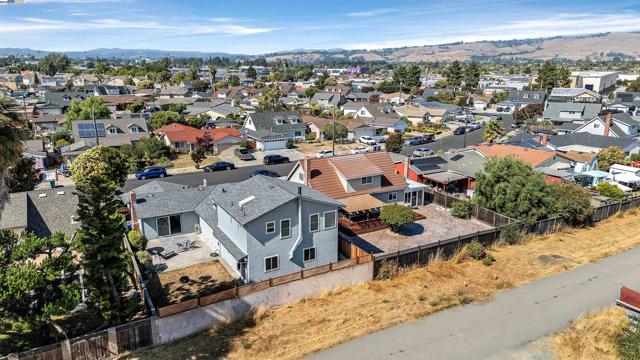 2560 Phelan Avenue, Hayward CA: https://media.crmls.org/mediaz/219eb6c5-7e6b-4844-9b46-ae6f02319b82.jpg
