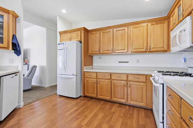 Detail Gallery Image 47 of 67 For 200 N El Camino Real #43,  Oceanside,  CA 92058 - 3 Beds | 2 Baths