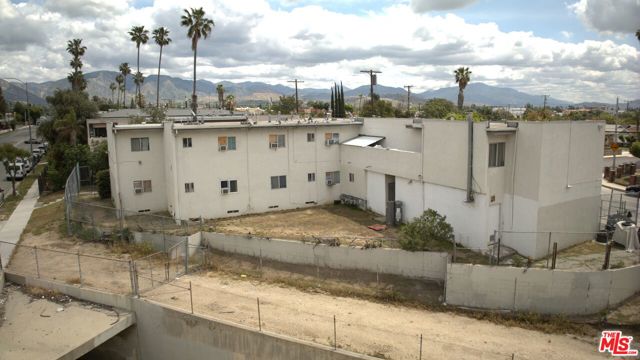 14700 Hubbard Street photo 6