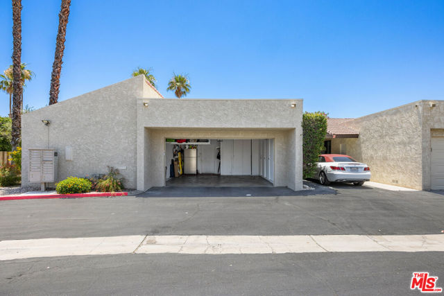 1256 Andreas Road, Palm Springs, California 92262, 2 Bedrooms Bedrooms, ,1 BathroomBathrooms,Condominium,For Sale,Andreas,24402889
