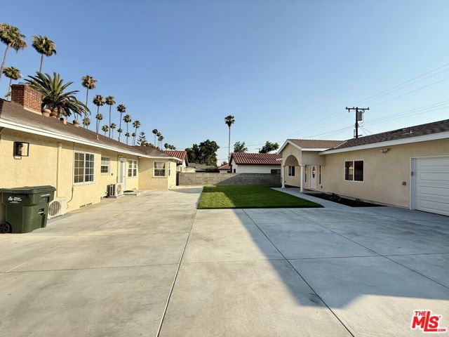 1221 N Azusa Avenue, Azusa CA: https://media.crmls.org/mediaz/219f293e-5fe5-44c8-9183-bb878a443c1a.jpg