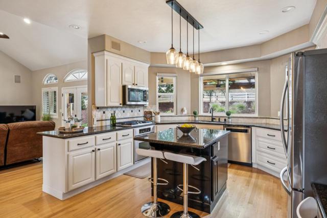 7000 Diablo Hills Road, Tres Pinos CA: https://media.crmls.org/mediaz/219f8d2d-57dd-42f5-8015-15de73b9c724.jpg