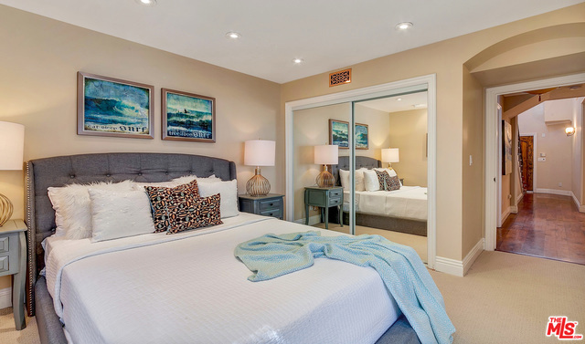 814 ESPLANADE, Redondo Beach, California 90277, 3 Bedrooms Bedrooms, ,3 BathroomsBathrooms,Residential,Sold,ESPLANADE,17205676