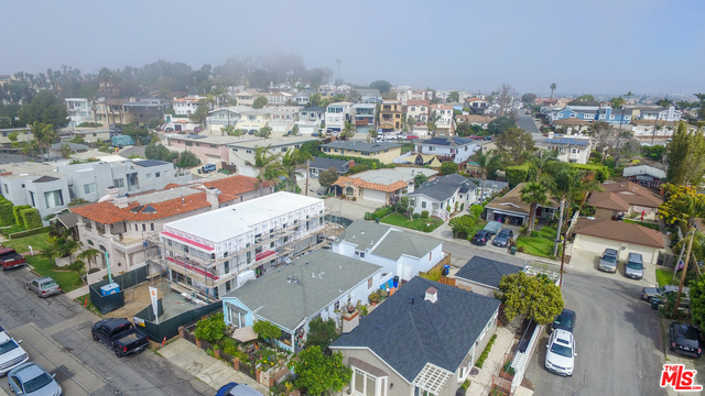 1430 BONNIE BRAE Street, Hermosa Beach, California 90254, 2 Bedrooms Bedrooms, ,2 BathroomsBathrooms,Residential,Sold,BONNIE BRAE,17213342