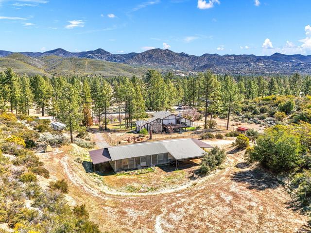 59371 Devils Ladder Road, Mountain Center CA: https://media.crmls.org/mediaz/21a00a73-4846-4fa2-b3ba-3ea90fe4f6ed.jpg