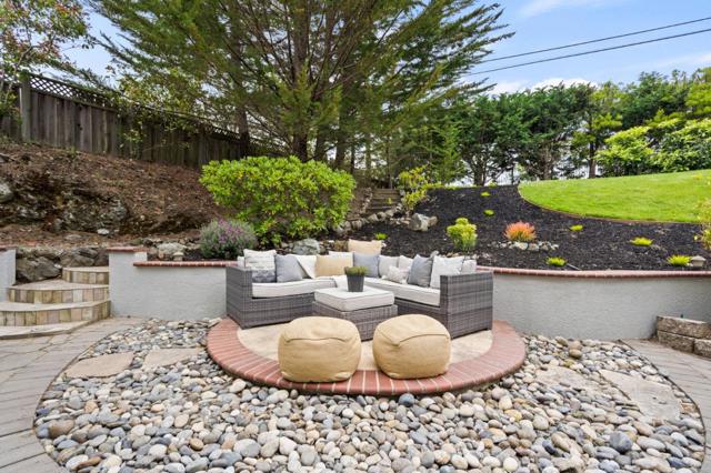 1535 Lakeview Drive, Hillsborough CA: https://media.crmls.org/mediaz/21a0986b-31ed-4a6f-bb37-ad1aa636dc1b.jpg
