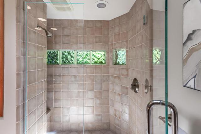 3 Wyndham Drive, Portola Valley CA: https://media.crmls.org/mediaz/21a0aa71-b402-4533-8cd0-912b08ede037.jpg