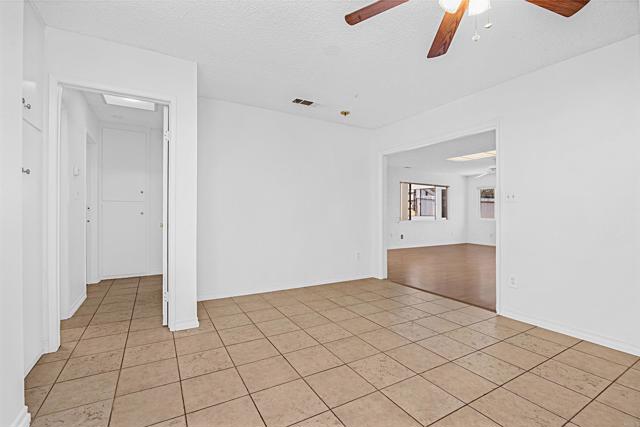 Detail Gallery Image 5 of 27 For 610 Cathy Ct, Escondido,  CA 92026 - 3 Beds | 2 Baths