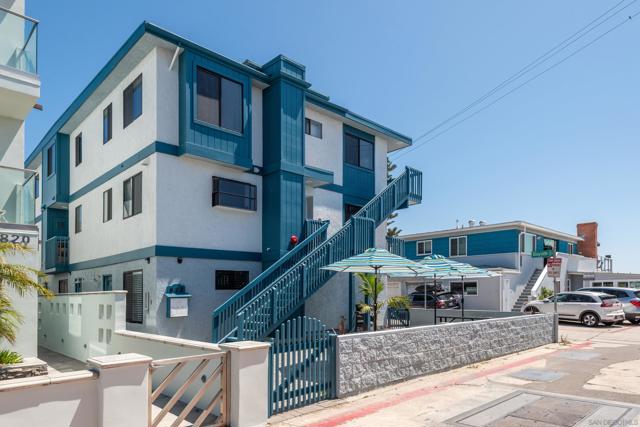 822 San Gabriel Pl, San Diego CA: https://media.crmls.org/mediaz/21a201ac-4cf2-40ae-ad3d-ca0edffbb900.jpg