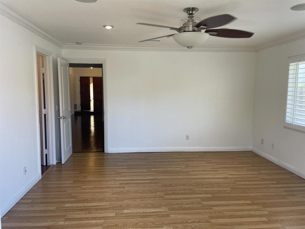 MLS #250032540SD image #9