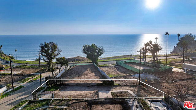 Drew Fenton | 321 Lombard Avenue Pacific Palisades CA | MLS: 7486774 Drew Fenton | 321 Lombard Avenue Pacific Palisades CA | MLS: 7486774