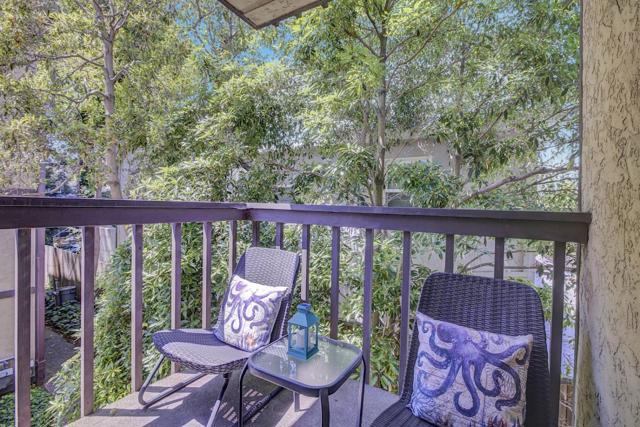 1120 Brewster Avenue, Redwood City CA: https://media.crmls.org/mediaz/21a50537-5fc3-4911-b199-3db73dea7aa0.jpg