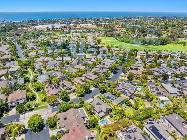 593 Paloma Court, Encinitas CA: https://media.crmls.org/mediaz/21a57168-41a5-4c07-ba49-1a0d1575b3e8.jpg