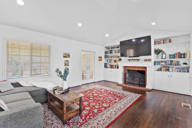 728 Brewington Avenue, Watsonville CA: https://media.crmls.org/mediaz/21a5b6a9-39b6-4cb3-bb64-eb01e4777382.jpg