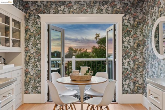 5429 Belgrave Pl., Oakland CA: https://media.crmls.org/mediaz/21a61ed3-0bd2-4939-ba9b-038e6bf4c00f.jpg
