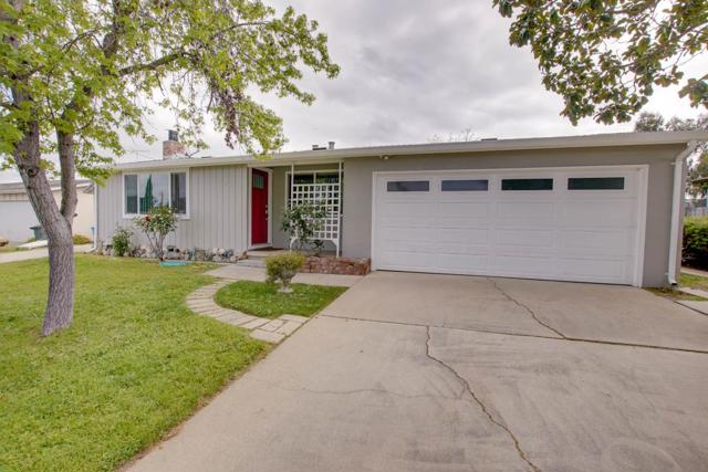 1261 Highland Drive, Hollister CA: https://media.crmls.org/mediaz/21a695db-7c41-4f4d-8bf2-3b9d1241cbe5.jpg