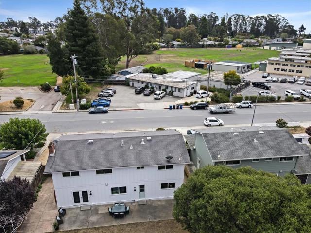 621 Monterey Avenue, Capitola CA: https://media.crmls.org/mediaz/21a6ae87-7999-4d13-a0b4-3581f9b98799.jpg