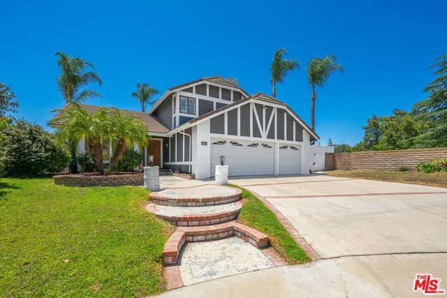 23716 Elkwood Street, West Hills CA: https://media.crmls.org/mediaz/21a73c90-c1e7-4f66-aa46-251cd427d5fa.jpg