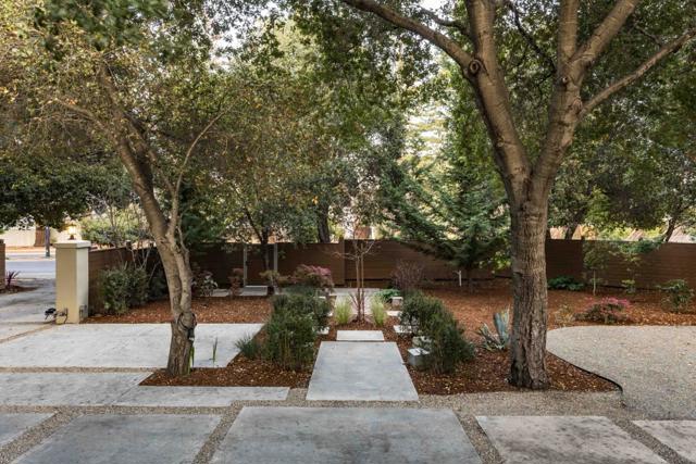 706 N San Antonio Road, Los Altos CA: https://media.crmls.org/mediaz/21a75c6c-1f68-4796-9e4e-35b2a8c07aaa.jpg