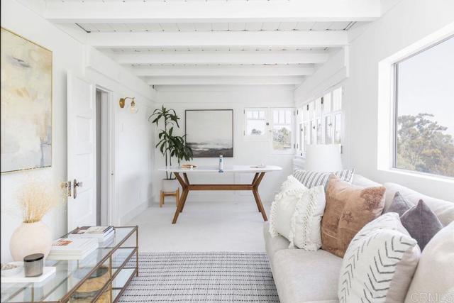 4171 Ibis St, Mission Hills (San Diego) CA: https://media.crmls.org/mediaz/21a7ba90-32d3-4ea0-8139-fe63f04d053b.jpg
