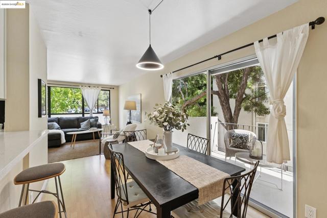 2632 Warring St, Berkeley CA: https://media.crmls.org/mediaz/21a83217-a81e-403f-ab18-9aa3bbcabaab.jpg