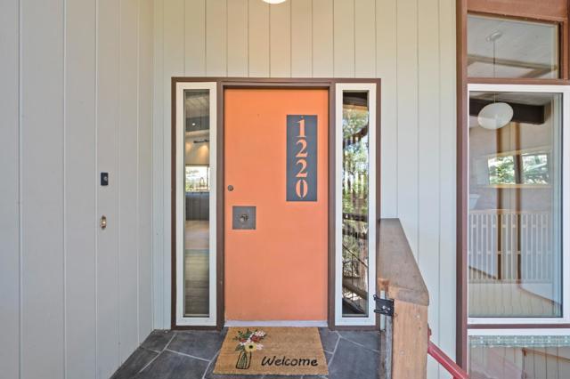 1220 Chula Vista Drive, Belmont CA: https://media.crmls.org/mediaz/21a8fbb6-9587-4545-966b-8e5785d1501e.jpg