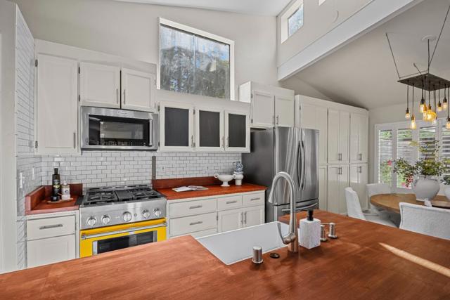 321 Valencia Road, Aptos CA: https://media.crmls.org/mediaz/21a9def2-79c8-47b4-825f-c298d79bcfbf.jpg