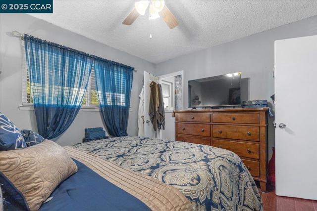 2644 E Olivera Rd, Concord CA: https://media.crmls.org/mediaz/21abe576-0741-4d0a-ab08-25a658f81a6b.jpg