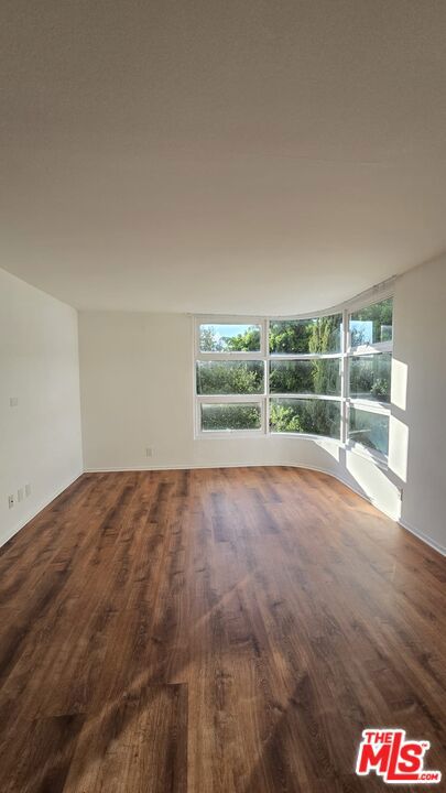  Income Home for Sale in Los Angeles, California