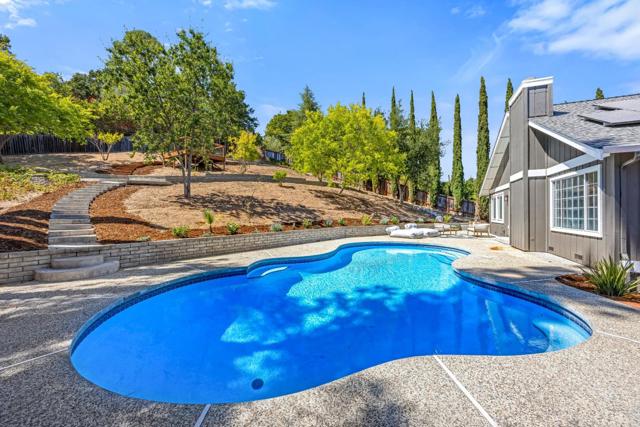 1403 Welburn Avenue, Gilroy CA: https://media.crmls.org/mediaz/21acefbc-d30d-4b53-a068-c062c9f90107.jpg