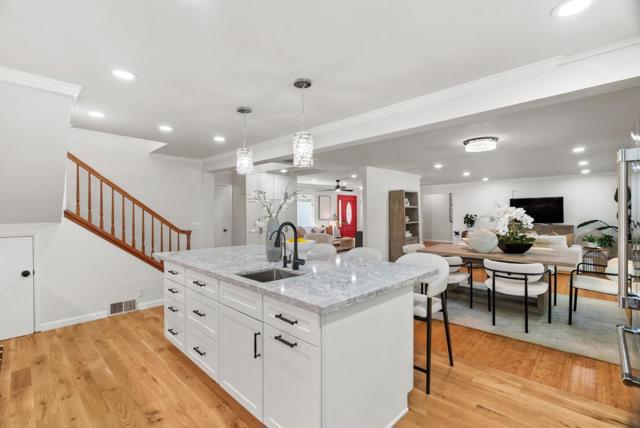 10500 Creston Drive, Los Altos CA: https://media.crmls.org/mediaz/21ad1741-4e5f-4190-8fc5-2e923b080403.jpg