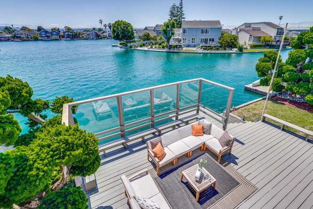 998 Flying Fish Street, Foster City CA: https://media.crmls.org/mediaz/21ad9f41-ef8e-46ce-94fc-094c2bf90ca7.jpg