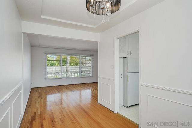 5064 Marlborough Dr, San Diego CA: https://media.crmls.org/mediaz/21ada1f4-13cc-4659-b242-b1763b00c901.jpg