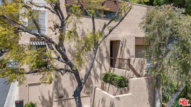 712 Vallejo Villas, Los Angeles CA: https://media.crmls.org/mediaz/21adc650-c55a-4f23-9415-3ada8025f040.jpg