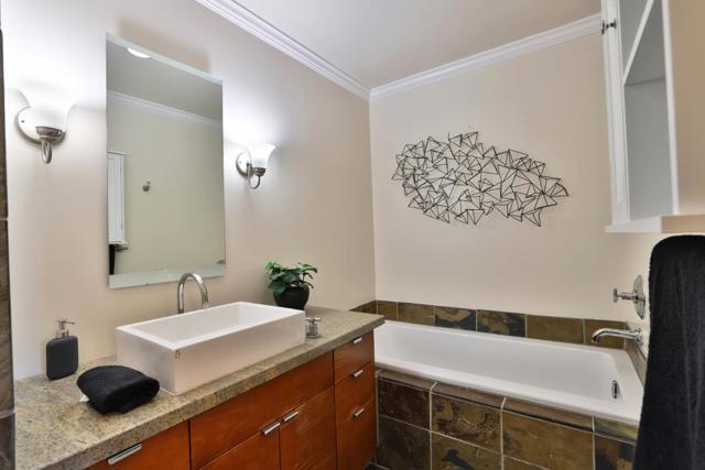 1855 Palm View Place, Santa Clara CA: https://media.crmls.org/mediaz/21af076a-60bc-450d-8921-873f765467bd.jpg