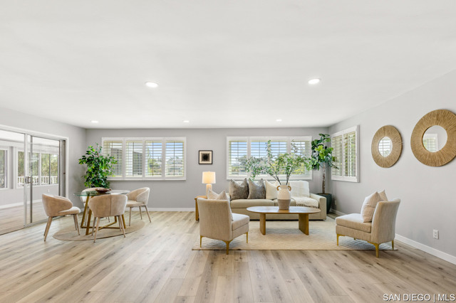 5799 Amarillo AVE, La Mesa CA: https://media.crmls.org/mediaz/21b055e2-6cc1-4de3-8d93-45bbbf79fb20.jpg