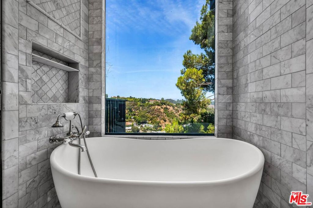 MLS #26865893 image #44