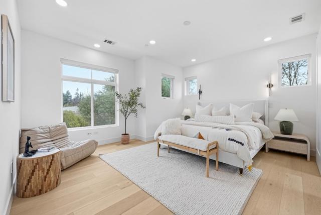 395 Martens Avenue, Mountain View CA: https://media.crmls.org/mediaz/21b1862e-fcd2-4018-b871-e10b947511f7.jpg