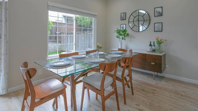 37076 Saint Edwards St, Newark CA: https://media.crmls.org/mediaz/21b233b0-b45c-463b-a7fc-b4da436251f3.jpg