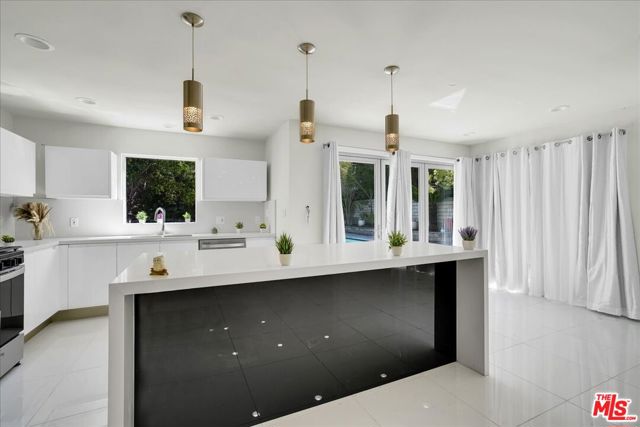 7900 Zeus Drive, Los Angeles CA: https://media.crmls.org/mediaz/21b332c3-29c7-4027-86db-6c9c7876aebb.jpg