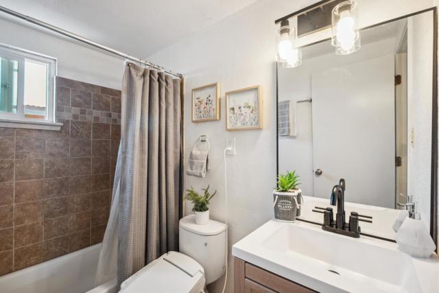 27650 La Porte Avenue, Hayward CA: https://media.crmls.org/mediaz/21b34ae4-e3e3-463a-8f6b-452e4ee619ec.jpg
