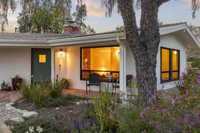 1417 Foothill Road, Ojai CA: https://media.crmls.org/mediaz/21b40258-26df-4a18-bcf7-f4543a1812c5.jpg