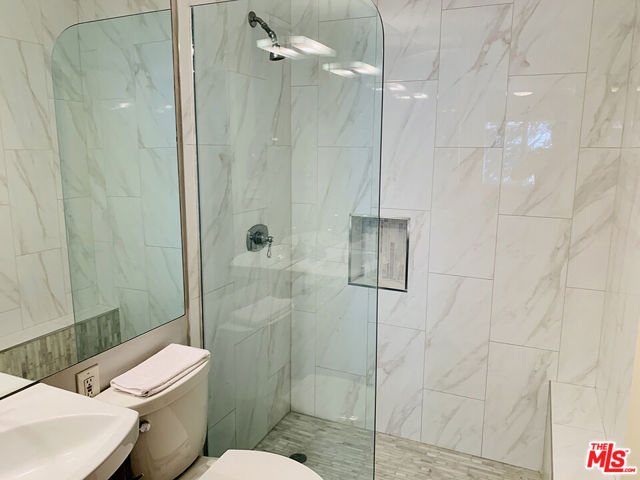 1219 SUNSET PLAZA Drive, West Hollywood CA: https://media.crmls.org/mediaz/21b44e32-0bb3-42ab-84cb-4b8d6d7d8022.jpg